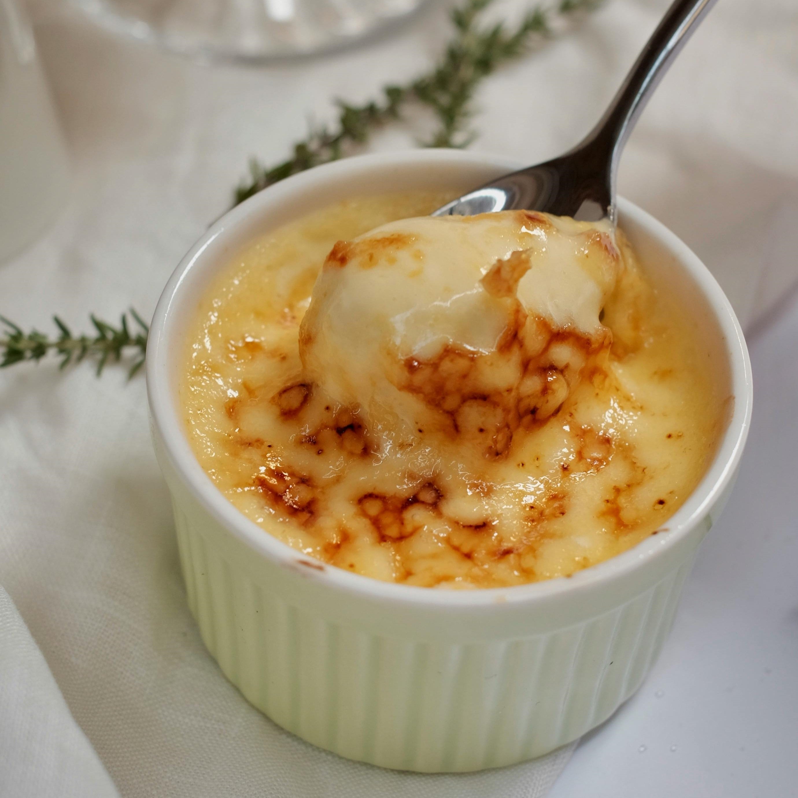 Vanilla Bean Crème Brûlée Recipe: A Classic French Dessert Made Easy