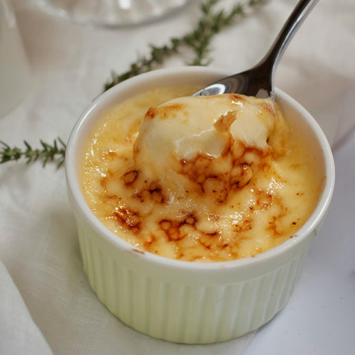 Vanilla Bean Crème Brûlée: Classic French Dessert
