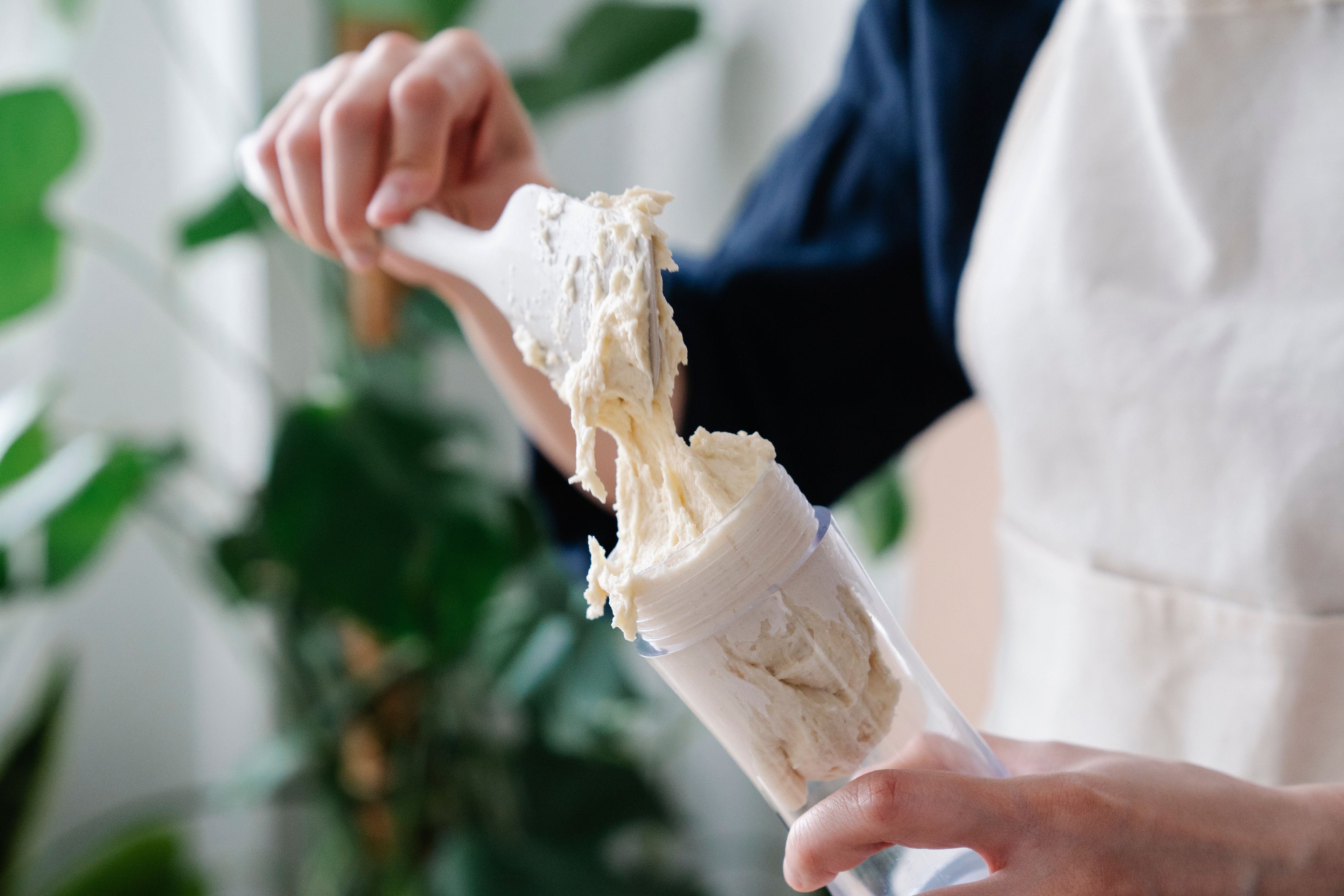Elevate Your Bakes with This Rich, Silky Vanilla Bean Buttercream: 12 Expert Secrets for Bakery-Quality Frosting