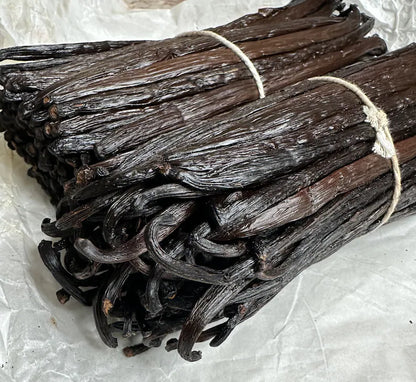 10 Whole Premium Ugandan Vanilla Beans Grade A  – Perfect Vanilla beans For Making Vanilla Extract , Baking, & More